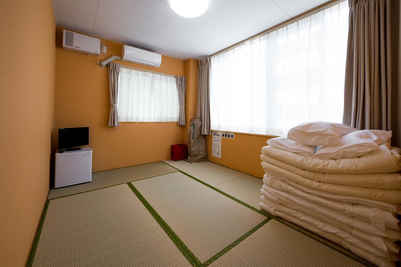 Guest House Yutaka Naha Exterior photo